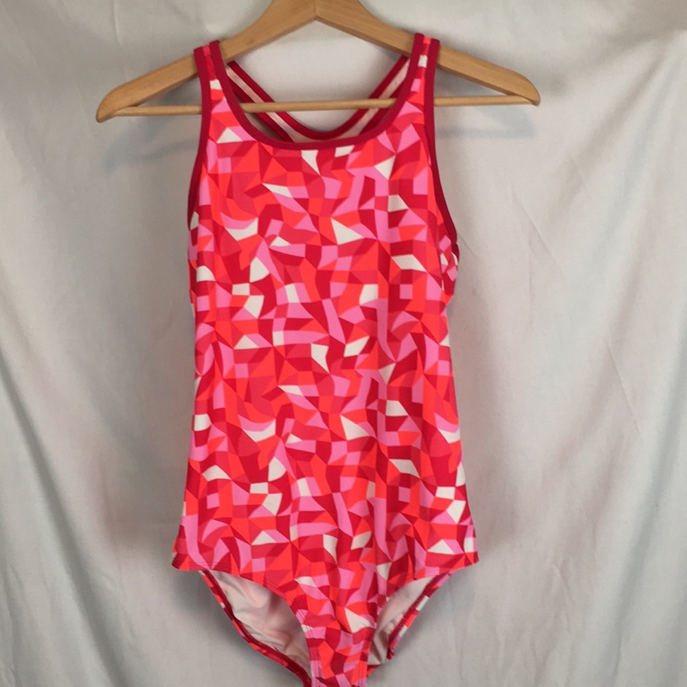 Girl’s LL Bean T-Back One-Piece Swimsuit Geometric Pink Pattern Size 18…